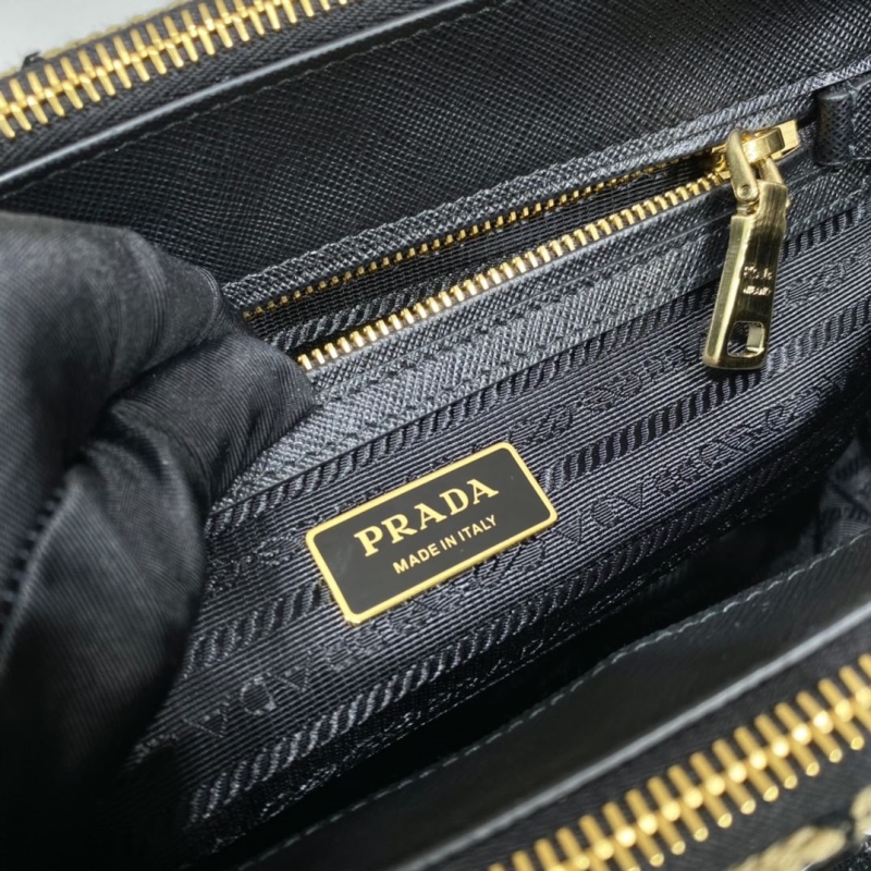Pra*a top handle bags